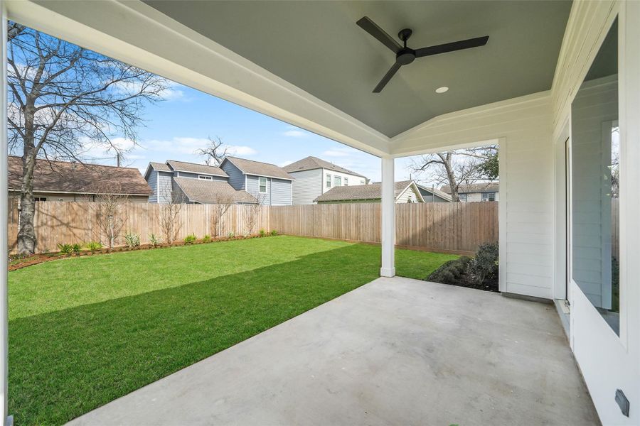 Exterior details and patio area of a home in , Houston (Image 26).