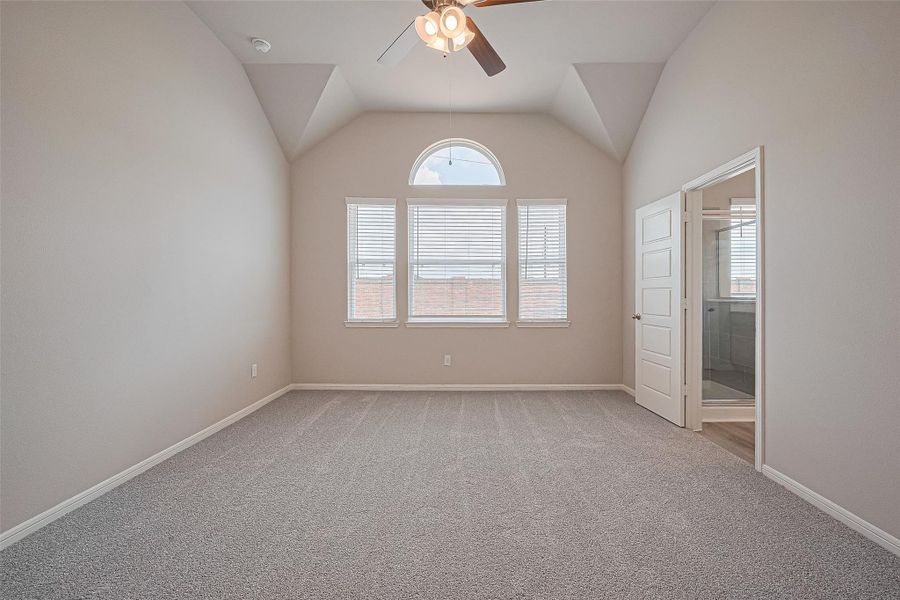 Spacious, unfurnished interior of a new home in Rollingbrook Estates, Baytown (Image 27). Spacious, unfurnished interior of a new home in Rollingbrook Estates, Baytown (Image 27).