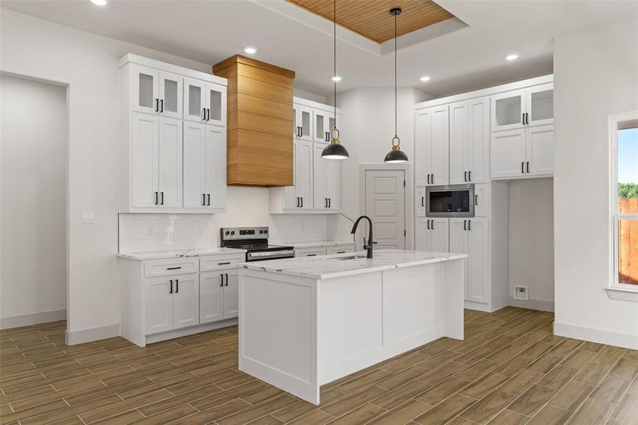 Spacious, unfurnished interior of a new home in , Granbury (Image 19). Spacious, unfurnished interior of a new home in , Granbury (Image 19).