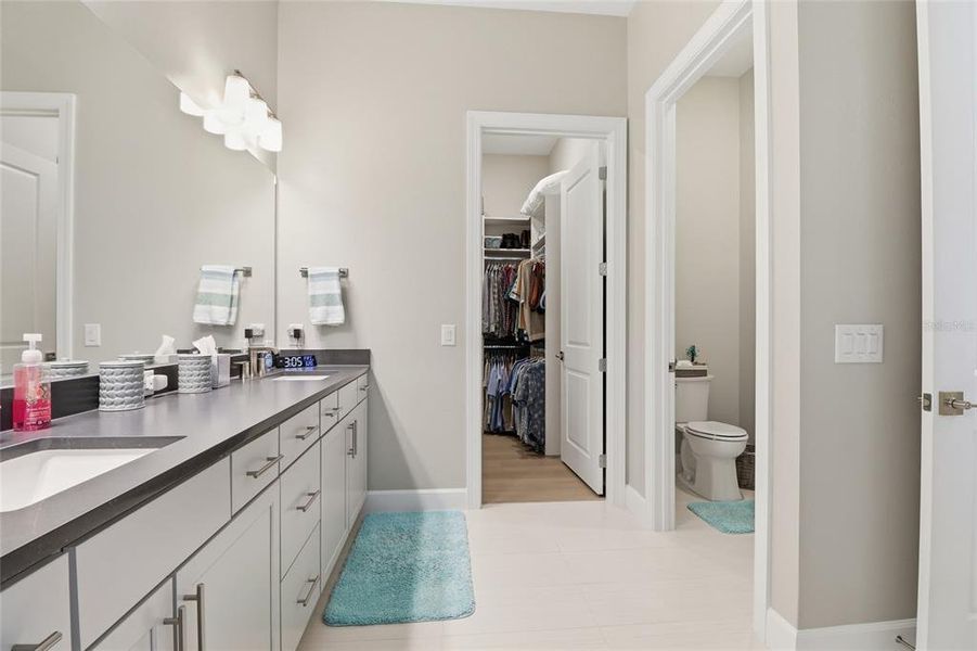 Furnished interior view inside a new home in , Lakewood Ranch (Image 9).