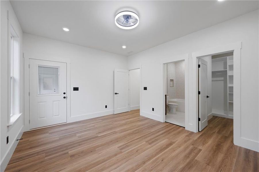Spacious, unfurnished interior of a new home in , Gainesville (Image 51). Spacious, unfurnished interior of a new home in , Gainesville (Image 51).