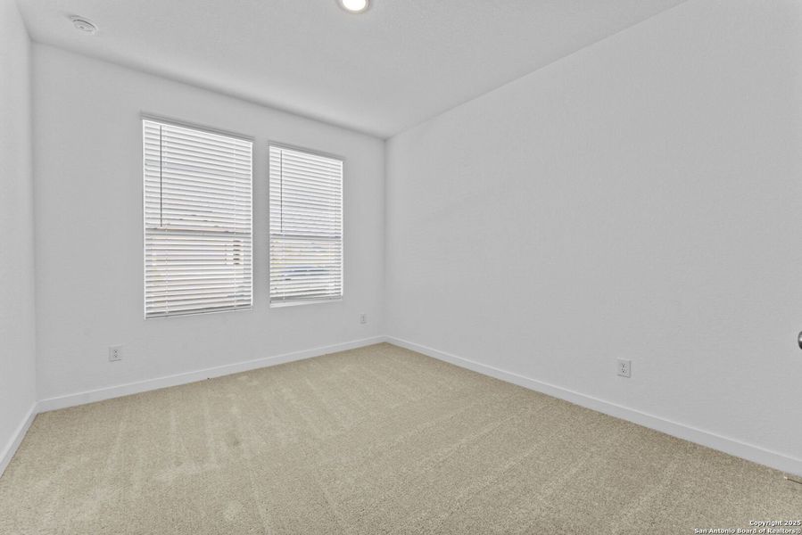 Spacious, unfurnished interior of a new home in , New Braunfels (Image 10).