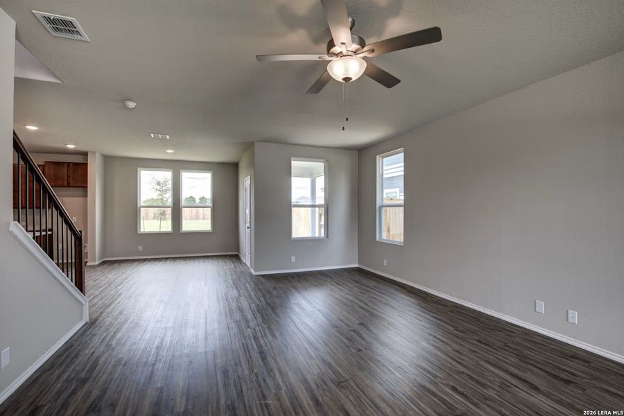Spacious, unfurnished interior of a new home in Hannah Heights, Seguin (Image 31). Spacious, unfurnished interior of a new home in Hannah Heights, Seguin (Image 31).