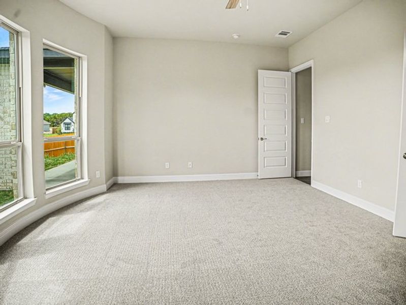 Spacious, unfurnished interior of a new home in Ten Mile Creek Estates, DeSoto (Image 25). Spacious, unfurnished interior of a new home in Ten Mile Creek Estates, DeSoto (Image 25).