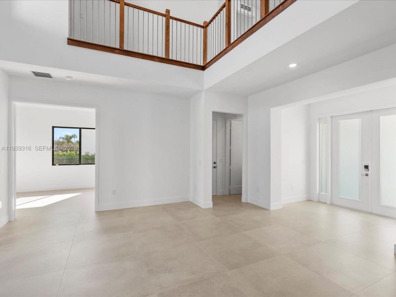 Spacious, unfurnished interior of a new home in , Miami (Image 20).