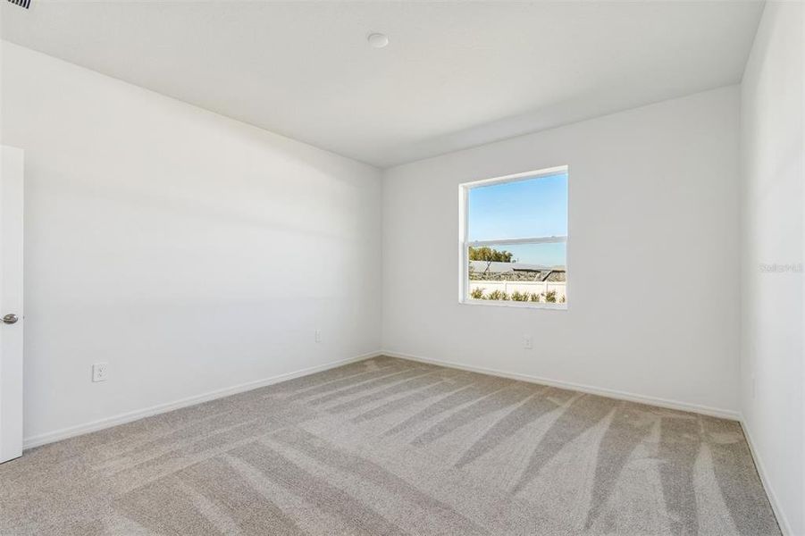 Spacious, unfurnished interior of a new home in Southpointe, Palmetto (Image 13).