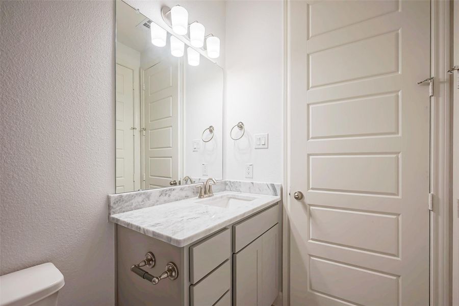 Furnished interior view inside a new home in Lago Mar, Texas City (Image 8). Furnished interior view inside a new home in Lago Mar, Texas City (Image 8).