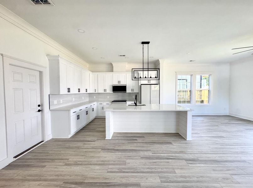 Image 34 of a home in .