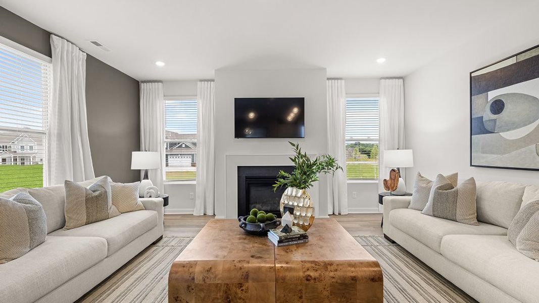 3741 Laurel Family 5of6 F1