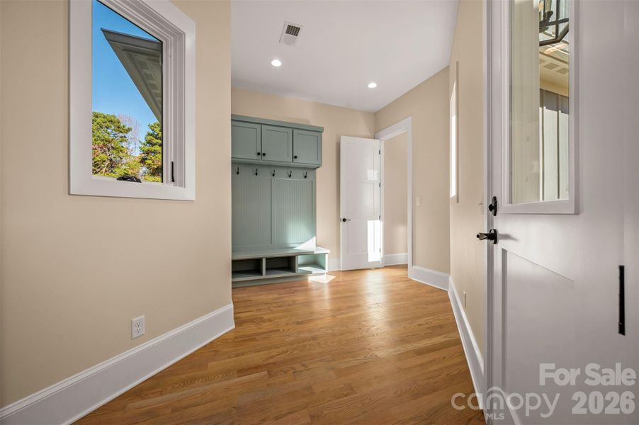Spacious, unfurnished interior of a new home in , Tryon (Image 20).