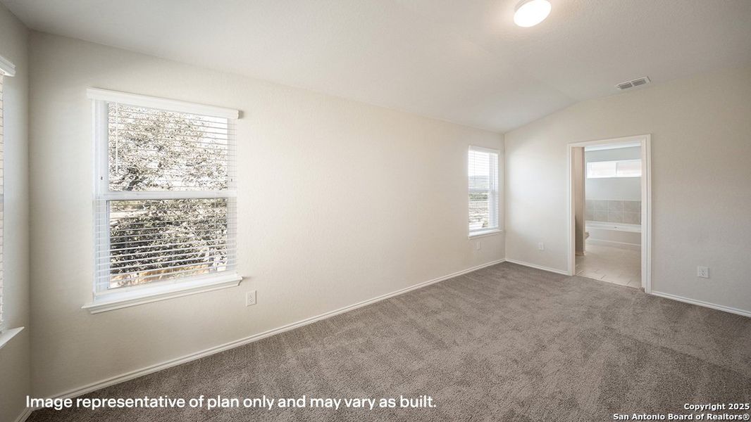 Spacious, unfurnished interior of a new home in Brookstone Creek, San Antonio (Image 19).