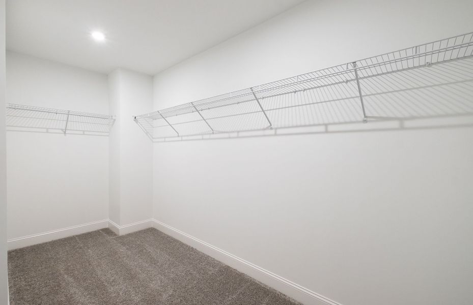 Spacious, unfurnished interior of a new home in Hamilton Place, Cartersville (Image 19).