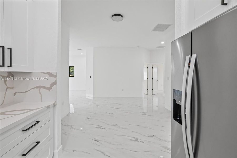 Furnished interior view inside a new home in , Fort Lauderdale (Image 4). Furnished interior view inside a new home in , Fort Lauderdale (Image 4).