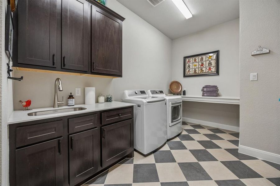Furnished interior view inside a new home in , Mansfield (Image 9).