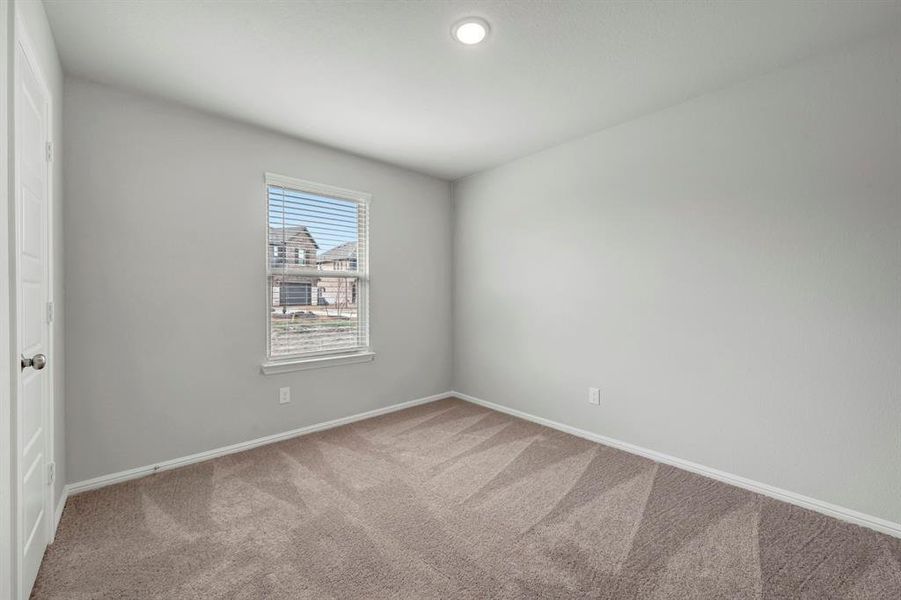 Spacious, unfurnished interior of a new home in Elevon, Lavon (Image 26).