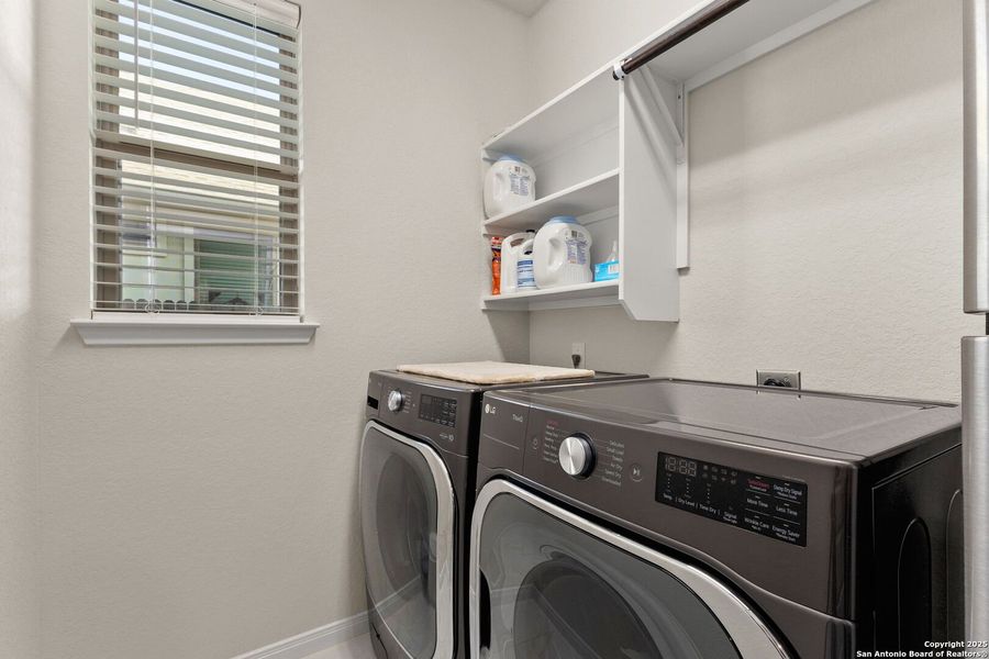 Furnished interior view inside a new home in Overlook at Creekside, New Braunfels (Image 12).