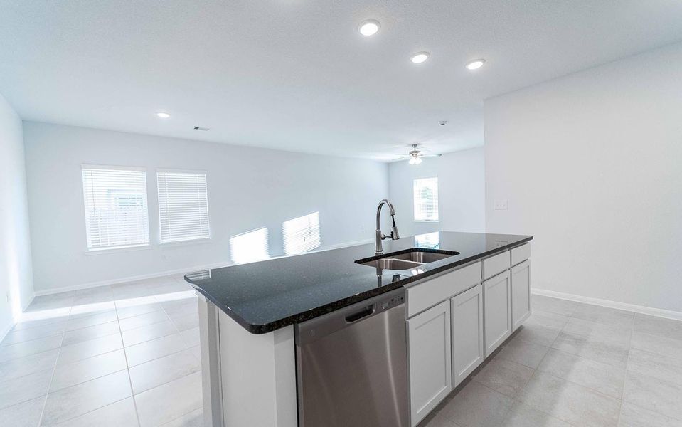 Furnished interior view inside a new home in Cielo, Conroe (Image 9).