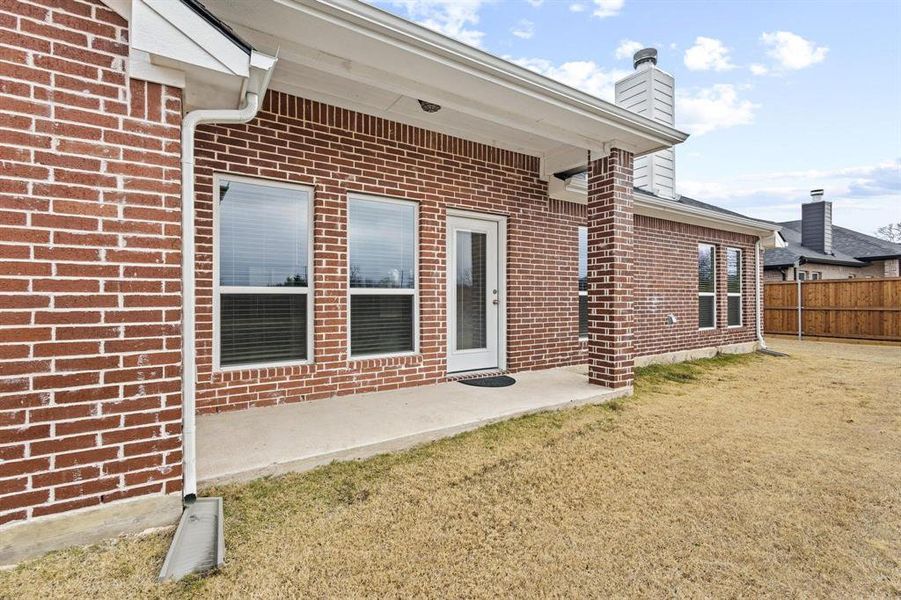 Exterior details and patio area of a home in , Ector (Image 23).