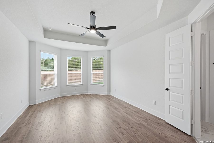 Spacious, unfurnished interior of a new home in The Reserve at Potranco Oaks, Castroville (Image 32).