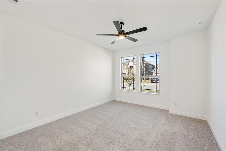 Spacious, unfurnished interior of a new home in Willow Wood Classic 50, McKinney (Image 37).