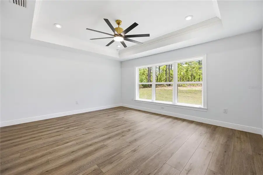 Spacious, unfurnished interior of a new home in , Ocala (Image 39).