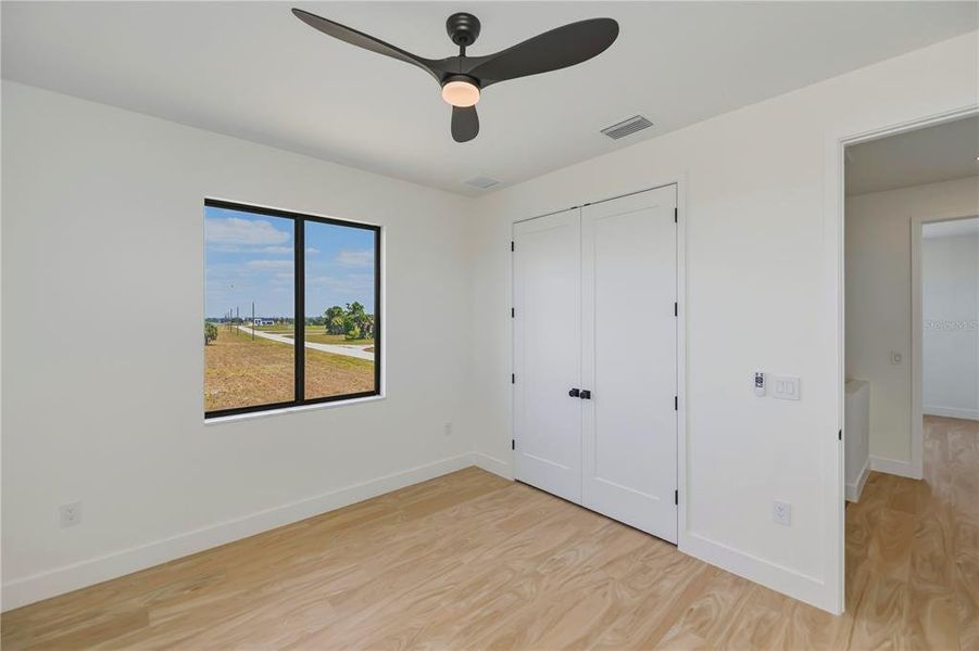 Spacious, unfurnished interior of a new home in , Placida (Image 61).