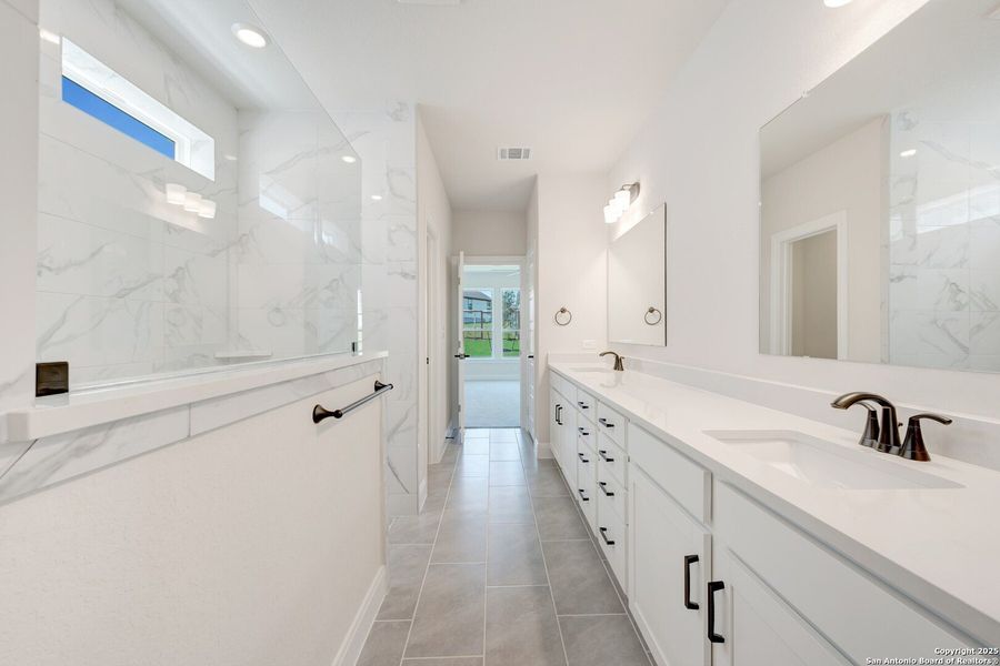 Furnished interior view inside a new home in The Crossvine 45’, Schertz (Image 7).