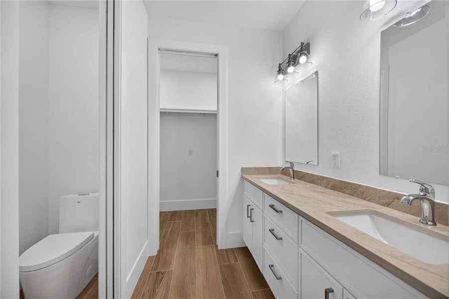 Furnished interior view inside a new home in , Port Charlotte (Image 16).