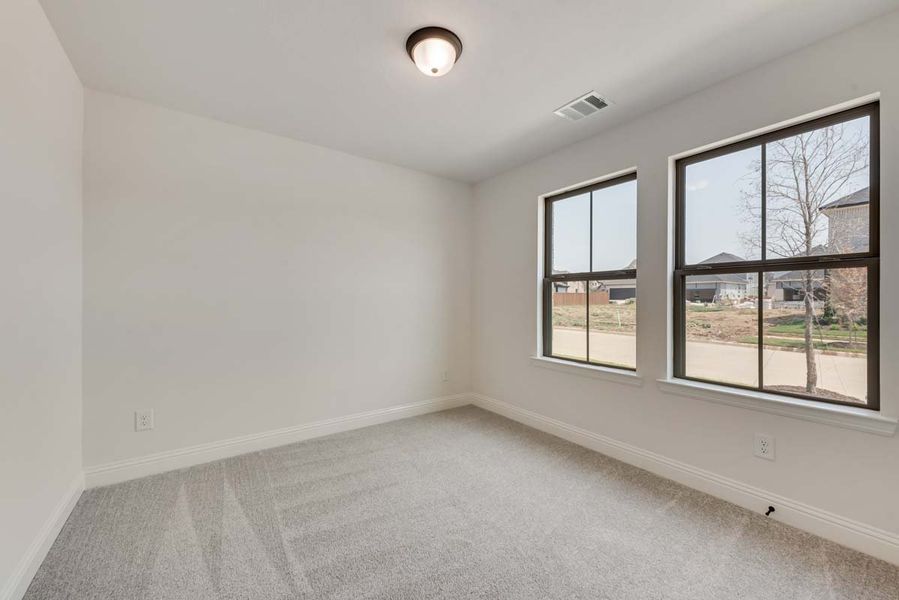 Representative unfurnished interior of a home built from the Granary by Pacesetter Homes in La Terra at Uptown Celina, Celina (Image 34).