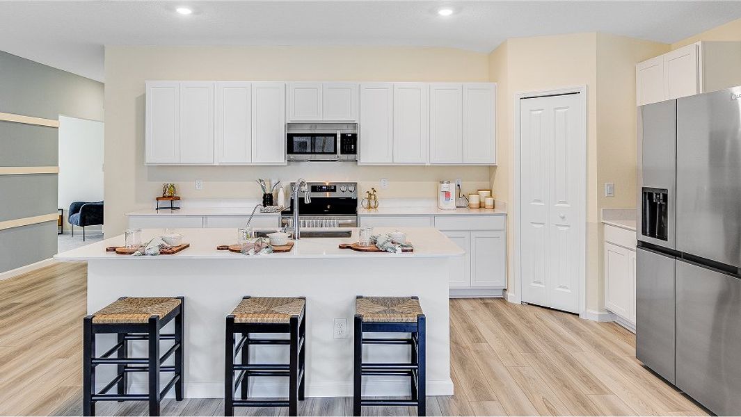 Florida Core N004 Dawn Kitchen 7of8 Base6 7 24 25