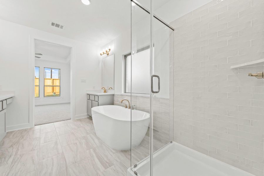 Representative image. Features, specifications, selections and colors may vary. Representative image. Features, specifications, selections and colors may vary.