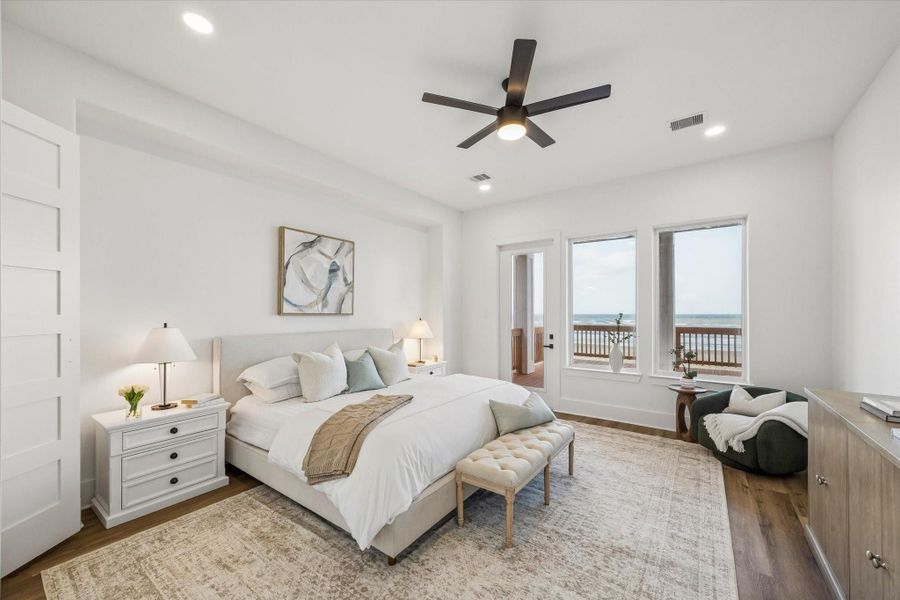 Elegant Primary Bedroom with high ceilings and access to beachfront balcony! Elegant Primary Bedroom with high ceilings and access to beachfront balcony!