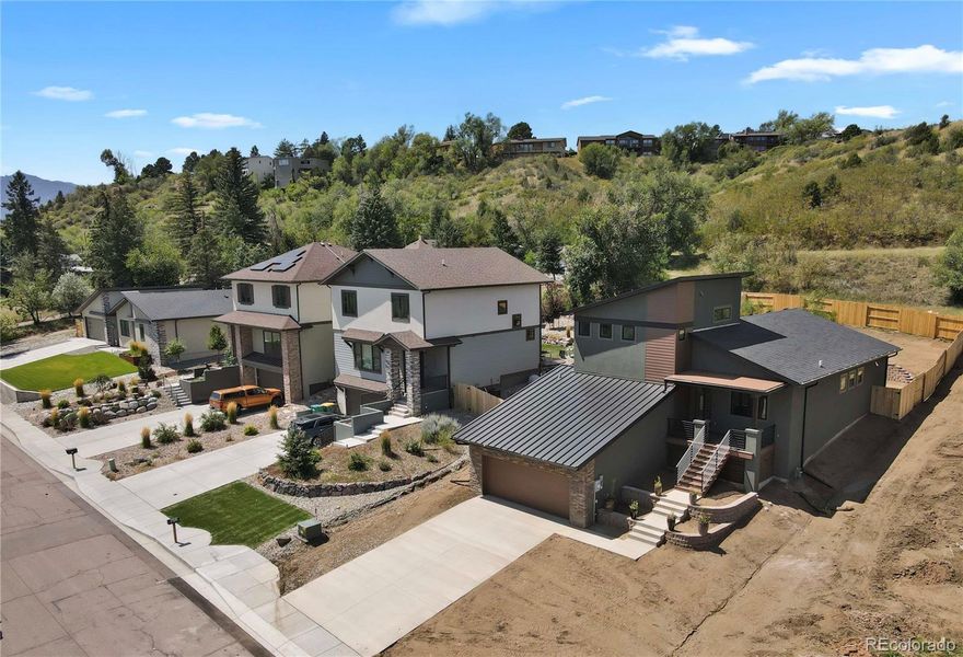 Boutique enclave of new homes in well-established neighborhood Boutique enclave of new homes in well-established neighborhood