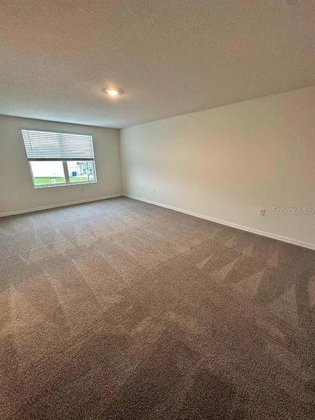 Spacious, unfurnished interior of a new home in , Wimauma (Image 32).
