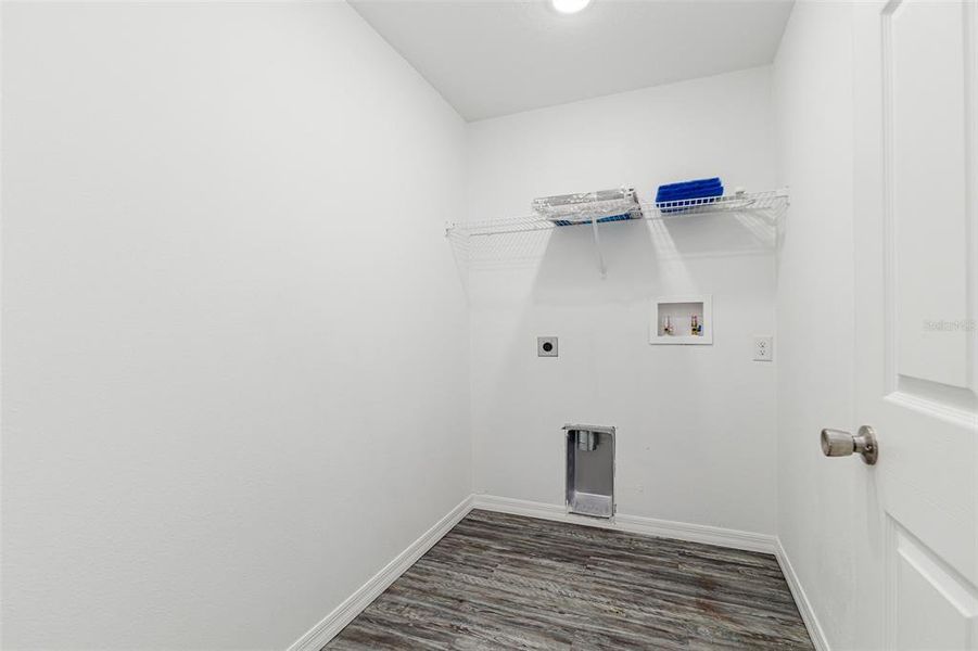 Spacious, unfurnished interior of a new home in , Winter Haven (Image 18).