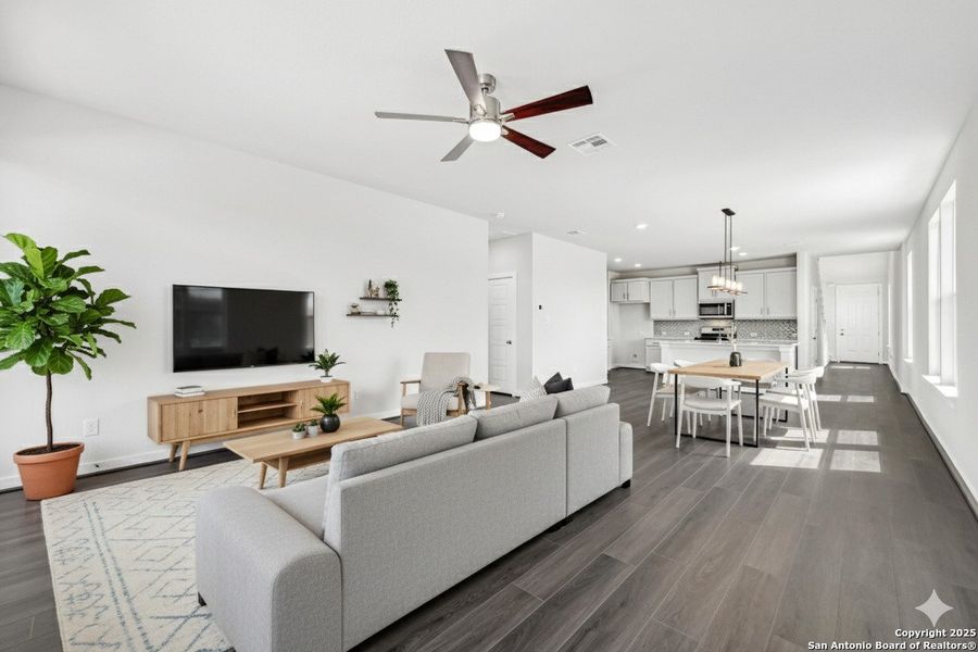 Furnished interior view inside a new home in Avondale, San Antonio (Image 6).