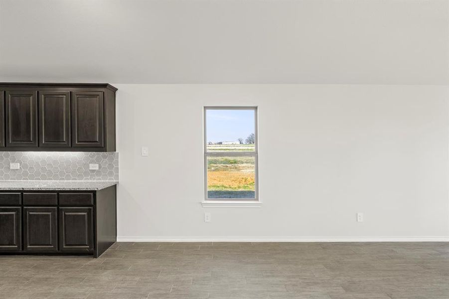 12. 7816 Kingfisher - Dining