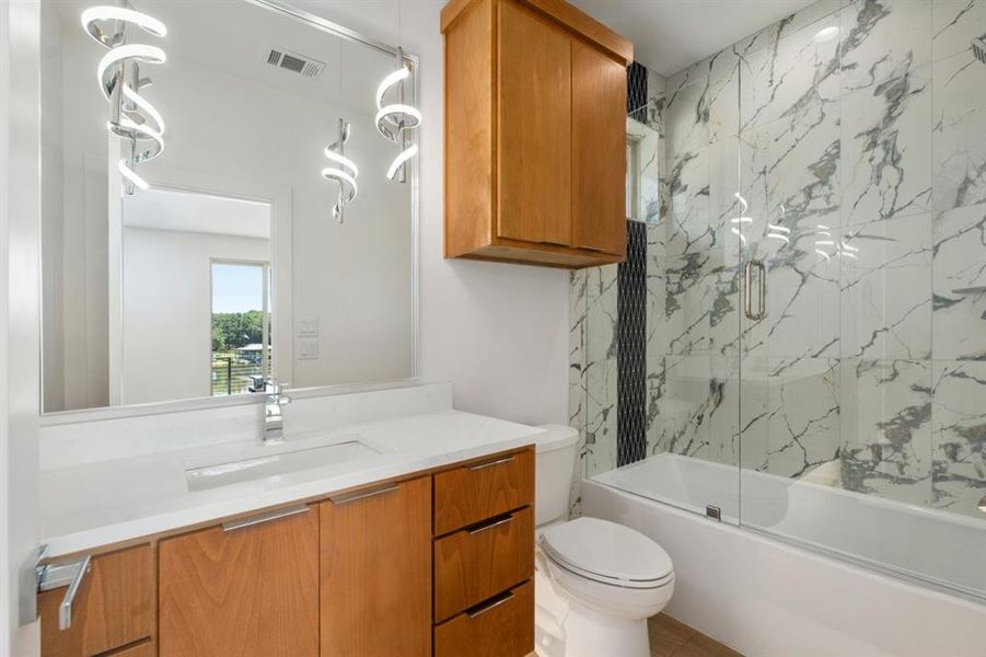 2nd floor full bath.