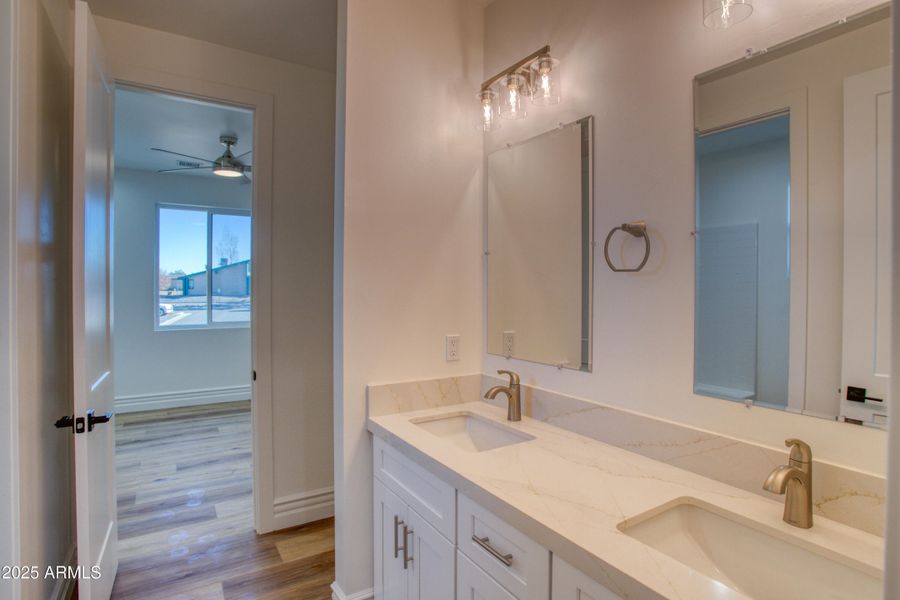 PaxmanPh_IMG_9562 PaxmanPh_IMG_9562