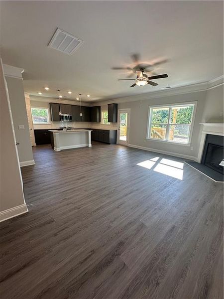 Spacious, unfurnished interior of a new home in , Villa Rica (Image 15). Spacious, unfurnished interior of a new home in , Villa Rica (Image 15).