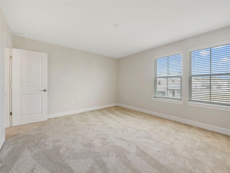 Spacious, unfurnished interior of a new home in Willow Ridge, Montverde (Image 46).