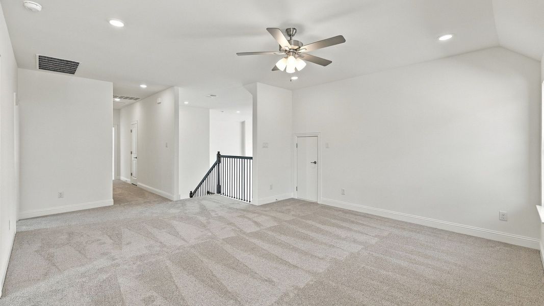 Furnished interior view inside a new home in Green Meadows Classic, Celina (Image 48).