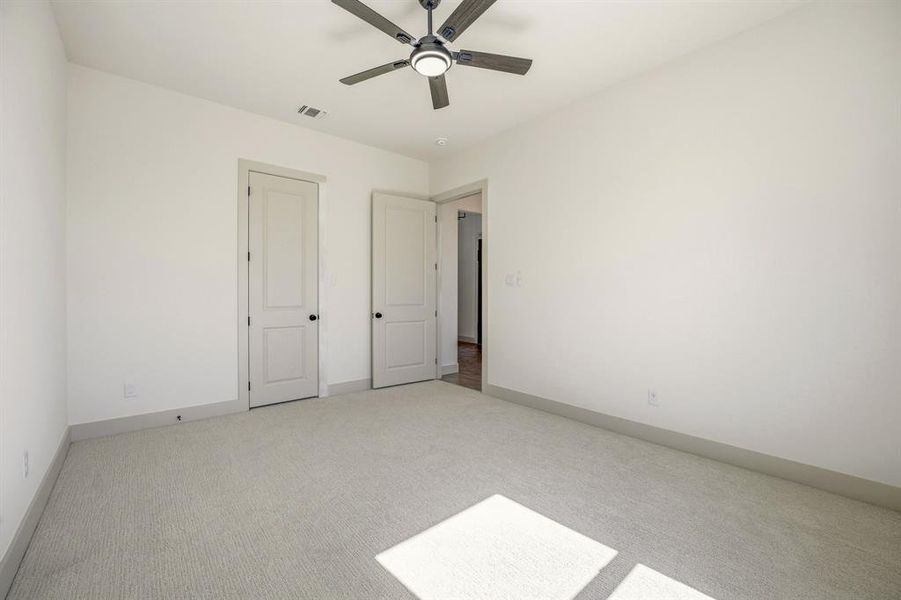 Spacious, unfurnished interior of a new home in , Glen Rose (Image 35). Spacious, unfurnished interior of a new home in , Glen Rose (Image 35).