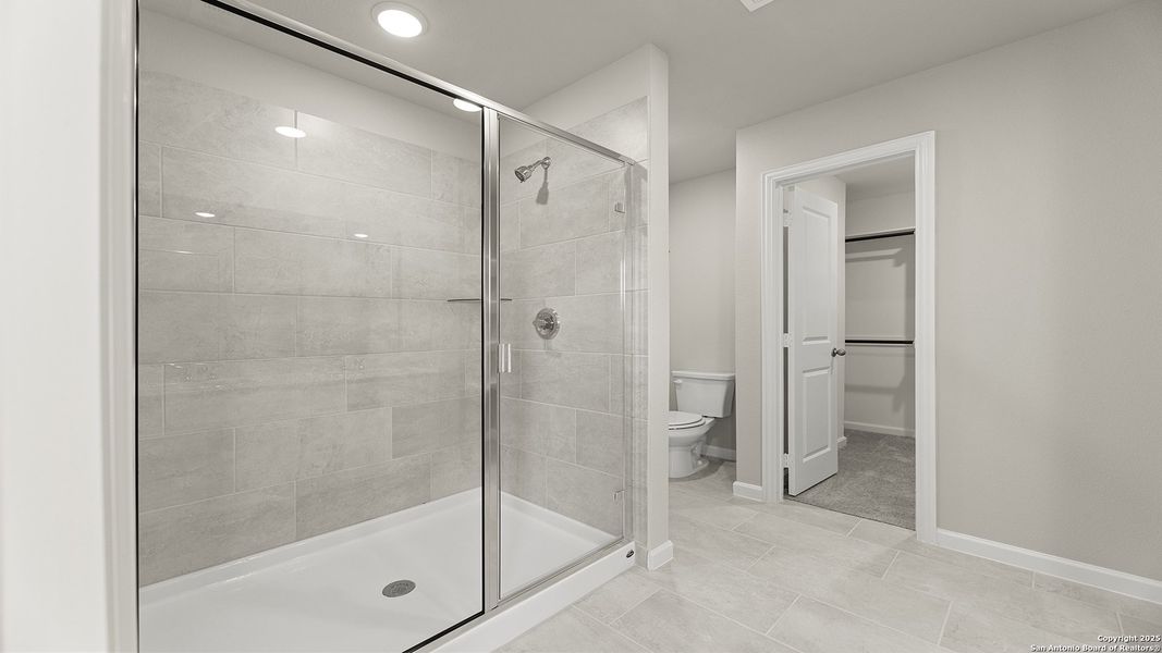 Furnished interior view inside a new home in Fairway Crossing 40s, San Antonio (Image 8).