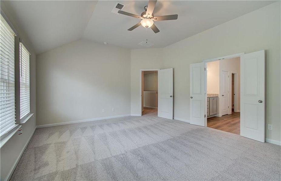 Spacious, unfurnished interior of a new home in Kingsmere Estates, Loganville (Image 32).