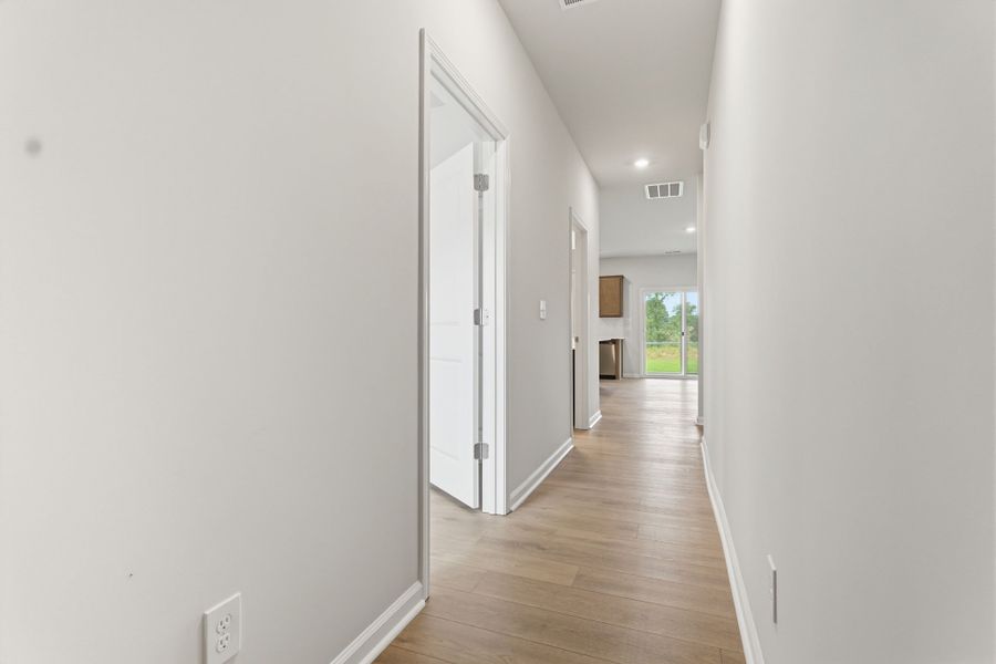 Spacious, unfurnished interior of a new home in Piper Creek, Newton (Image 15). Spacious, unfurnished interior of a new home in Piper Creek, Newton (Image 15).