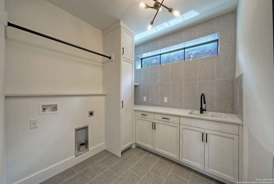 Furnished interior view inside a new home in , Canyon Lake (Image 42). Furnished interior view inside a new home in , Canyon Lake (Image 42).