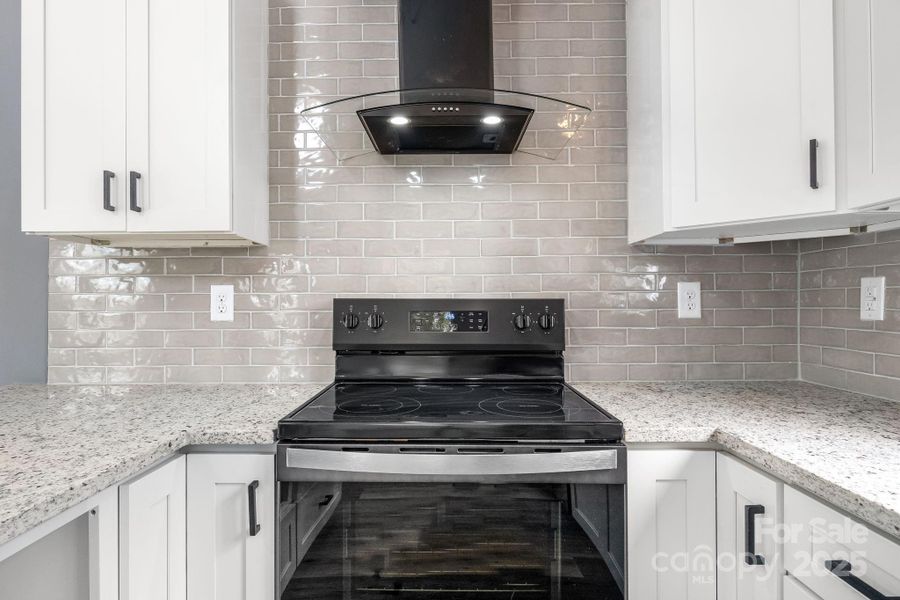 Image 42 of a home in .