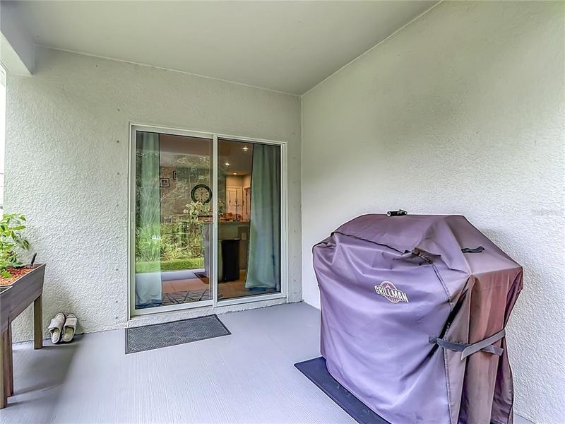 Exterior details and patio area of a home in , New Port Richey (Image 26).