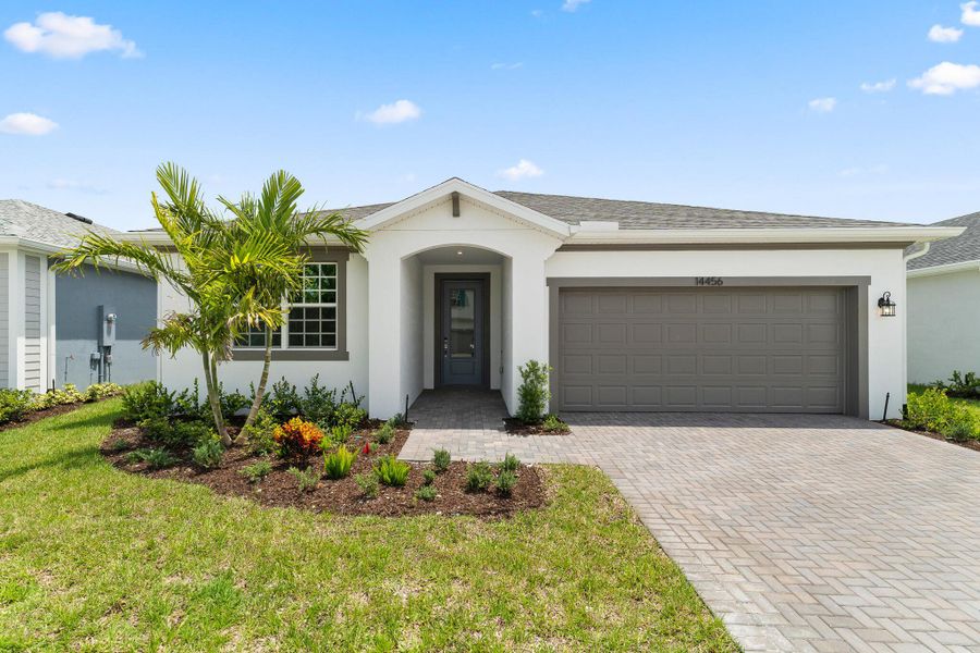 Exterior details and patio area of a home in Tradition - Cadence, Port St. Lucie (Image 1).